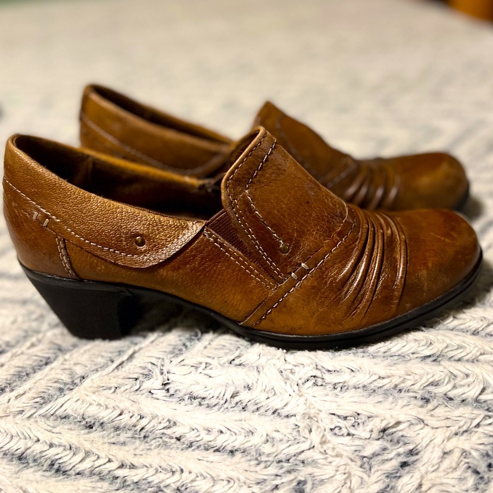 Women’s Leather Dress shoes size 8.5